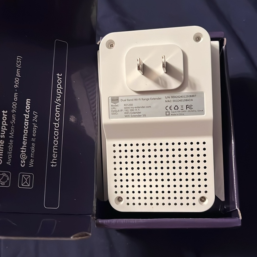 WiFi Range Extender - Picture 4 of 4